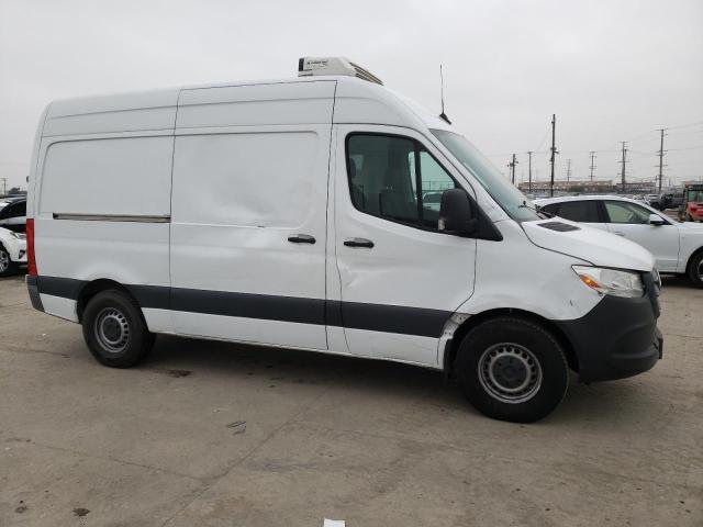 W1Y4EBHY1MT059938 - 2021 MERCEDES-BENZ SPRINTER 2500 WHITE photo 4