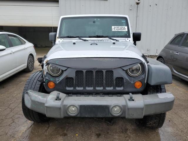 1J4GA39158L520028 - 2008 JEEP WRANGLER U X SILVER photo 5