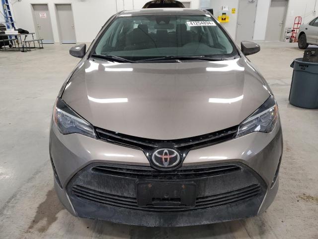 2T1BURHEXJC110966 - 2018 TOYOTA COROLLA L TAN photo 5