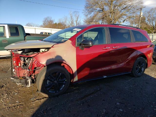 5TDXSKFC3RS113893 - 2024 TOYOTA SIENNA XSE MAROON photo 1