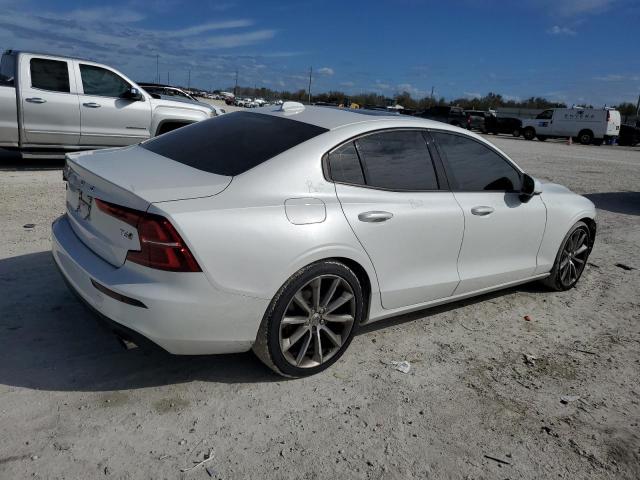 7JRA22TK7LG041911 - 2020 VOLVO S60 T6 MOMENTUM WHITE photo 3