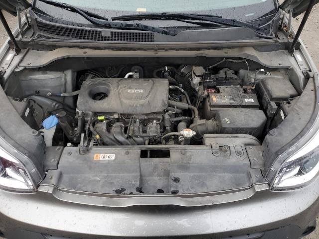 KNDJN2A21K7010158 - 2019 KIA SOUL GRAY photo 11