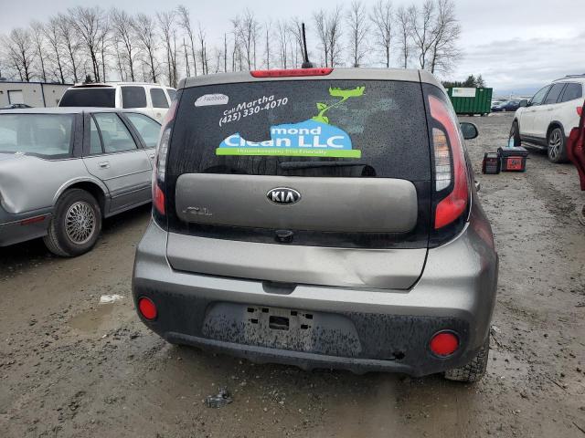 KNDJN2A21K7010158 - 2019 KIA SOUL GRAY photo 6