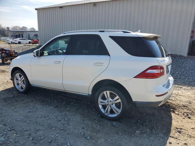 4JGDA5HB3DA172973 - 2013 MERCEDES-BENZ ML 350 4MATIC WHITE photo 2
