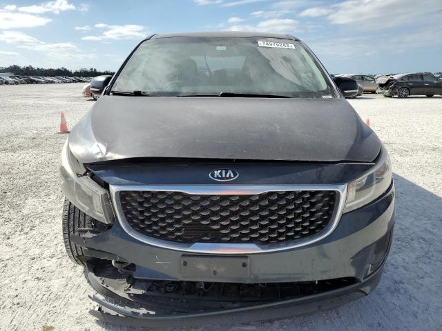 KNDMB5C15H6241185 - 2017 KIA SEDONA LX BLACK photo 5