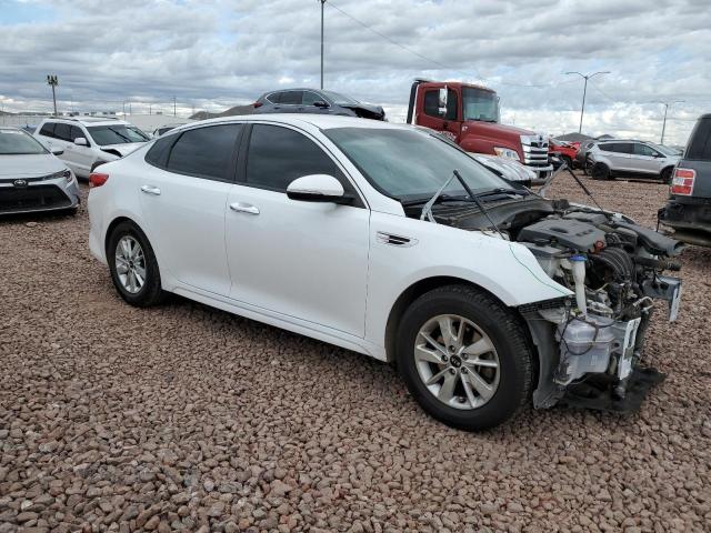 5XXGT4L34JG226108 - 2018 KIA OPTIMA LX WHITE photo 4