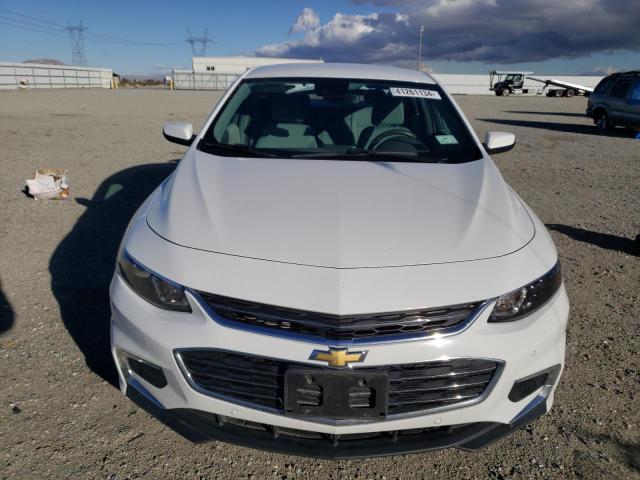 1G1ZD5STXJF110738 - 2018 CHEVROLET MALIBU LT WHITE photo 5