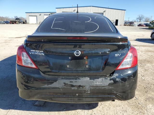 3N1CN7AP2JL858144 - 2018 NISSAN VERSA S BLACK photo 6