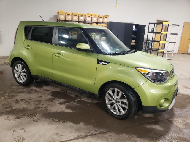 KNDJP3A51K7910925 - 2019 KIA SOUL + GREEN photo 4