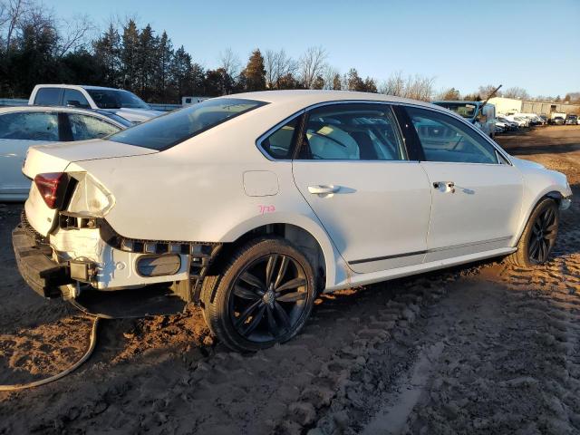 1VWGT7A37HC057553 - 2017 VOLKSWAGEN PASSAT SE WHITE photo 3