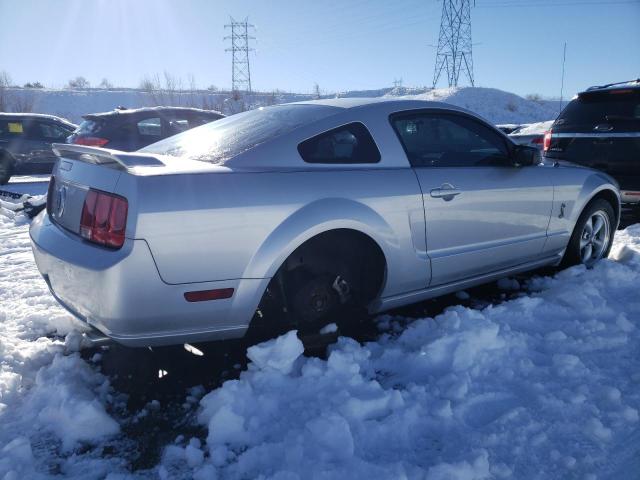 1ZVHT82H695131281 - 2009 FORD MUSTANG GT SILVER photo 3