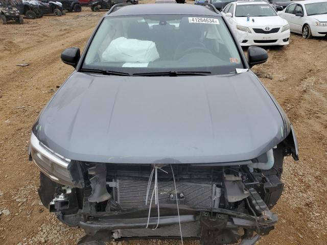 3VVAX7B28PM300515 - 2023 VOLKSWAGEN TAOS S SILVER photo 5