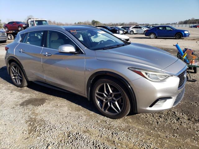 SJKCH5CP0HA020957 - 2017 INFINITI QX30 BASE SILVER photo 4