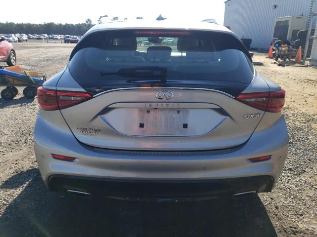 SJKCH5CP0HA020957 - 2017 INFINITI QX30 BASE Silber Foto 6