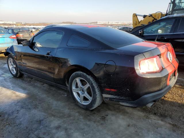 1ZVBP8AM4B5123260 - 2011 FORD MUSTANG BLACK photo 2