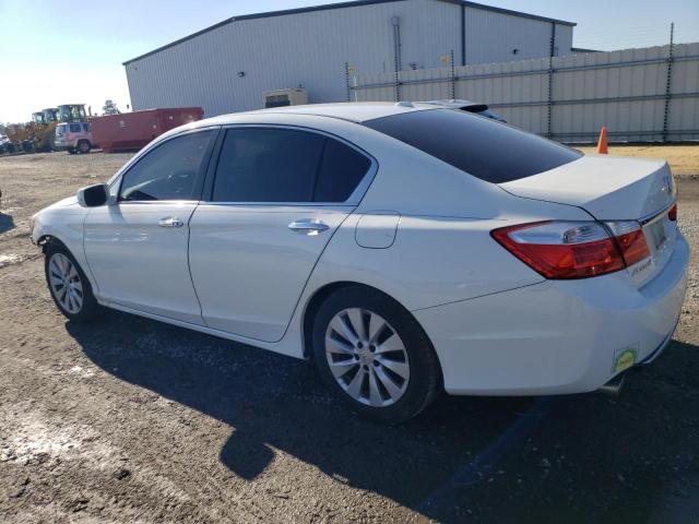 1HGCR3F96DA032768 - 2013 HONDA ACCORD TOURING WHITE photo 2