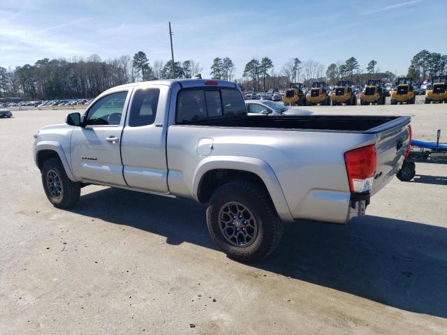 5TFSZ5AN1HX110371 - 2017 TOYOTA TACOMA ACCESS CAB ვერცხლისფერი ფოტო 2