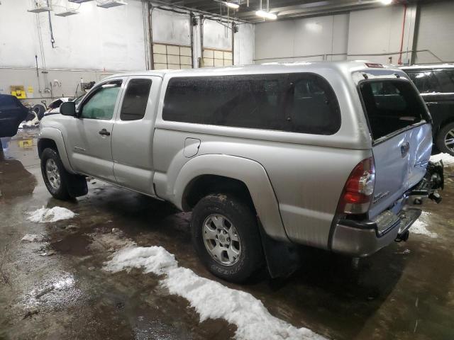 5TETX62N09Z605220 - 2009 TOYOTA TACOMA PRERUNNER ACCESS CAB GRAY photo 2
