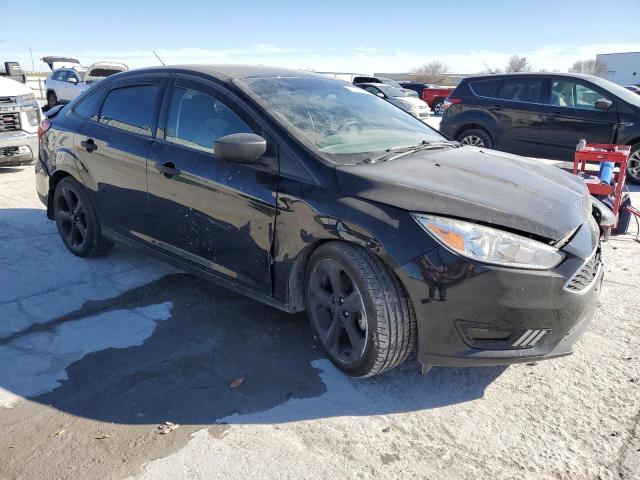 1FADP3E22HL277080 - 2017 FORD FOCUS S BLACK photo 4