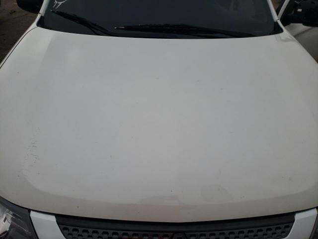 JA4AD2A3XLZ045261 - 2020 MITSUBISHI OUTLANDER ES WHITE photo 11