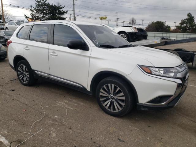 JA4AD2A3XLZ045261 - 2020 MITSUBISHI OUTLANDER ES WHITE photo 4