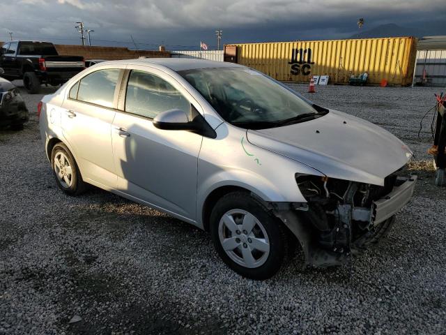 1G1JA5SG3F4110205 - 2015 CHEVROLET SONIC LS 银色 照片 4