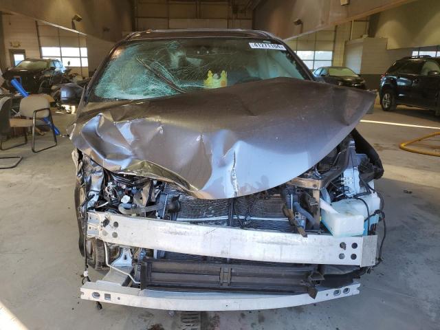 5TDYRKEC7MS028064 - 2021 TOYOTA SIENNA XLE GRAY photo 5