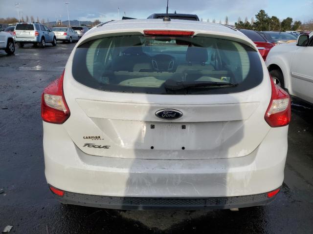 1FADP3K28EL334706 - 2014 FORD FOCUS SE WHITE photo 6