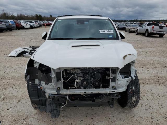 JTEAU5JR5P5280557 - 2023 TOYOTA 4RUNNER TRD SPORT WHITE photo 5