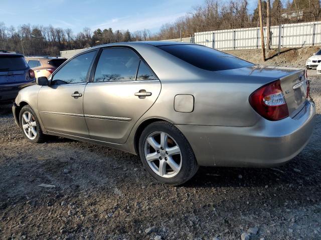 4T1BE30K23U198960 - 2003 TOYOTA CAMRY LE GOLD photo 2