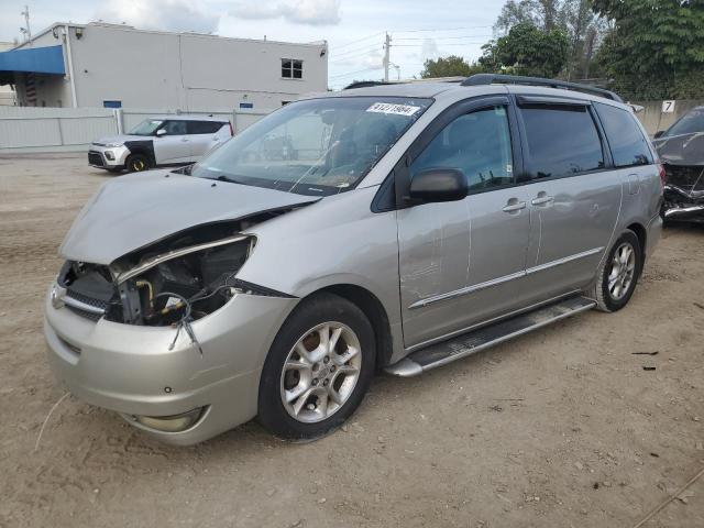 5TDZA22C65S347182 - 2005 TOYOTA SIENNA XLE SILVER photo 1