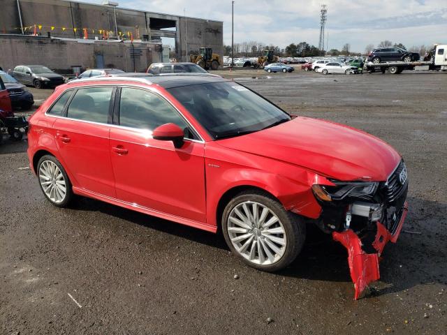 WAUSPBFF2GA087509 - 2016 AUDI A3 E-TRON PRESTIGE RED photo 4