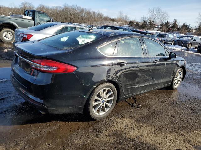 3FA6P0H74HR382896 - 2017 FORD FUSION SE BLACK photo 3