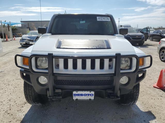 5GTDN13E378135588 - 2007 HUMMER H3 WHITE photo 5