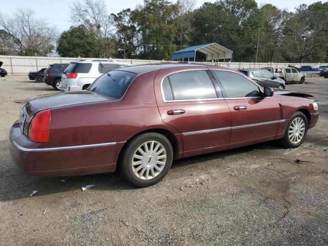 1LNHM81W13Y601993 - 2003 LINCOLN TOWN CAR EXECUTIVE MAROON photo 3