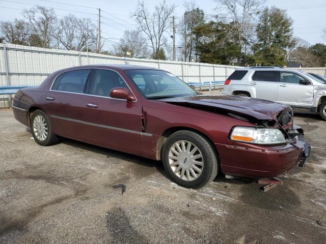 1LNHM81W13Y601993 - 2003 LINCOLN TOWN CAR EXECUTIVE MAROON photo 4