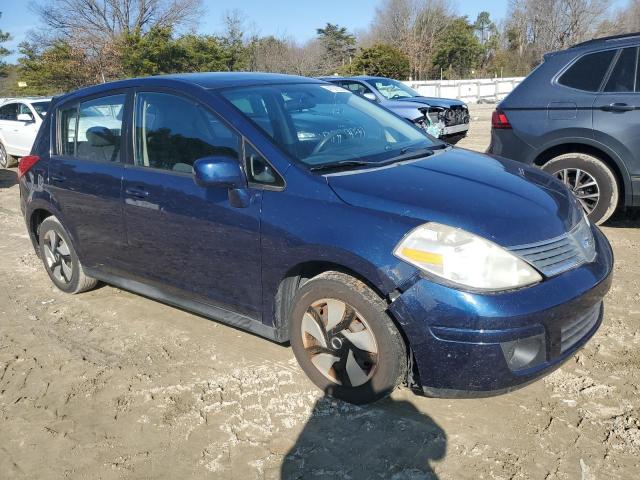 3N1BC13E18L383395 - 2008 NISSAN VERSA S BLUE photo 4