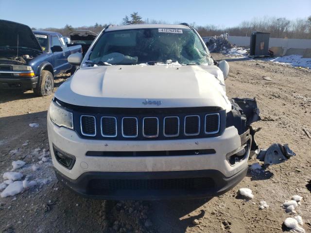 3C4NJCBBXJT461018 - 2018 JEEP COMPASS LATITUDE WHITE photo 5