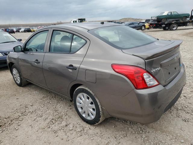 3N1CN7AP6GL821204 - 2016 NISSAN VERSA S GRAY photo 2