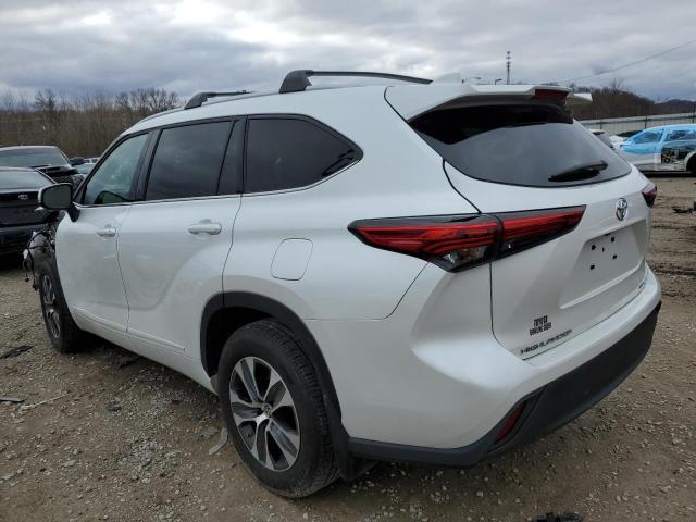 5TDGZRBH9NS246268 - 2022 TOYOTA HIGHLANDER XLE 白色 照片 2
