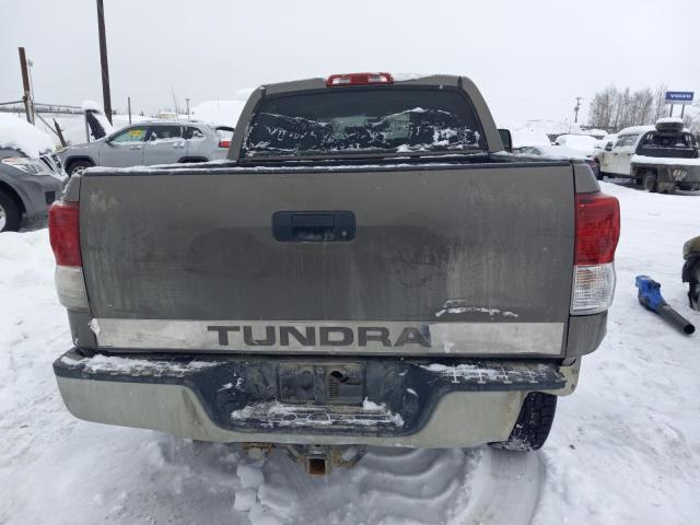 5TFDV54168X057180 - 2008 TOYOTA TUNDRA CREWMAX BROWN photo 6