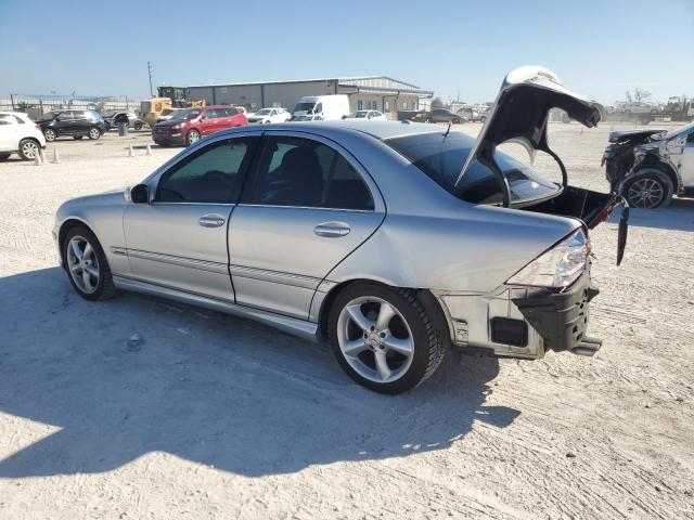 WDBRF52H87F929123 - 2007 MERCEDES-BENZ C 230 SILVER photo 2