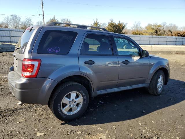 1FMCU9D75BKC58837 - 2011 FORD ESCAPE XLT GRAY photo 3