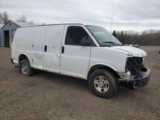 1GCWGFFA2C1132619 - 2012 CHEVROLET EXPRESS G2 WHITE photo 4