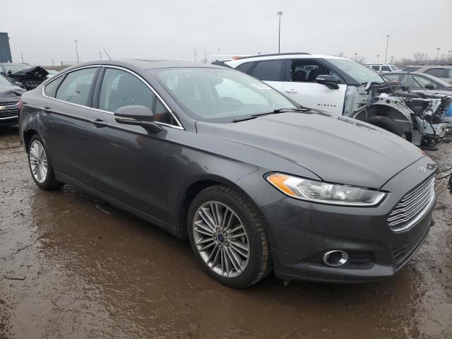 3FA6P0HD3GR164954 - 2016 FORD FUSION SE BLACK photo 4