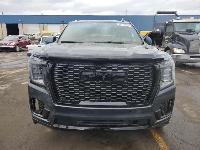 1GKS2GKD7MR207499 - 2021 GMC YUKON XL K1500 SLT GRAY photo 5