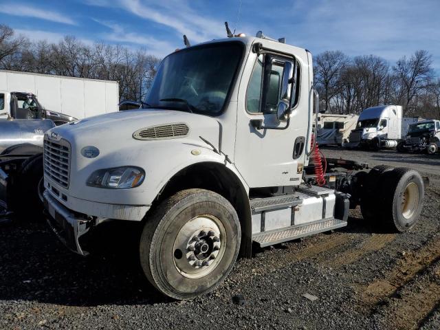 1FUBCXBS6CDBF0447 - 2012 FREIGHTLINER M2 106 MEDIUM DUTY WHITE photo 2