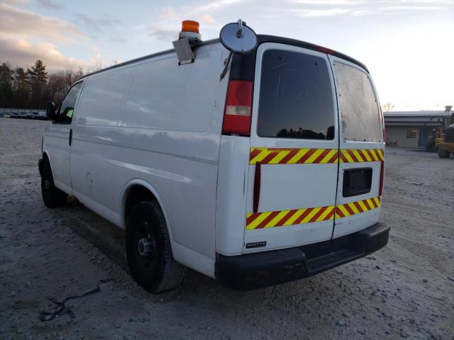 1GTHG35U471241205 - 2007 GMC SAVANA G3500 WHITE photo 2