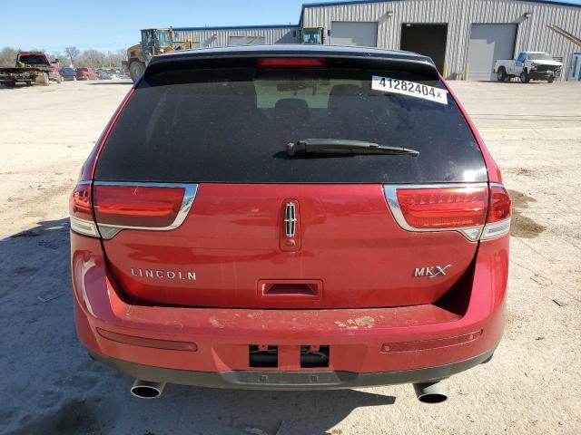 2LMDJ6JK1CBL15426 - 2012 LINCOLN MKX RED photo 6