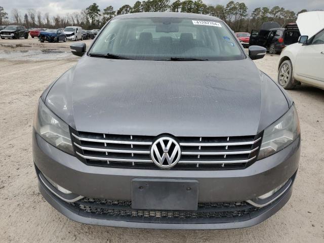 1VWBN7A35DC076049 - 2013 VOLKSWAGEN PASSAT SE SILVER photo 5